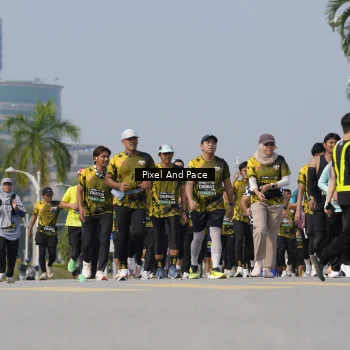 Runner Photo 6493053