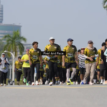 Runner Photo 6493054