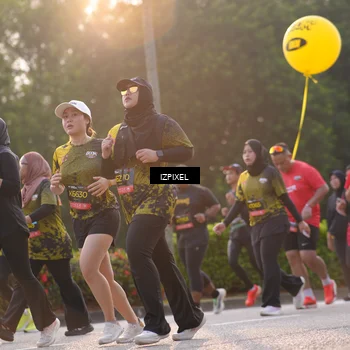 Runner Photo 6493064