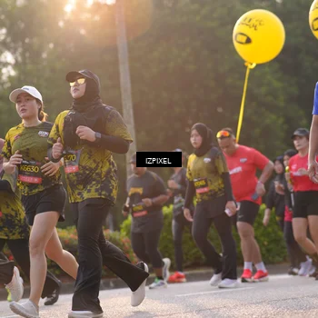 Runner Photo 6493071