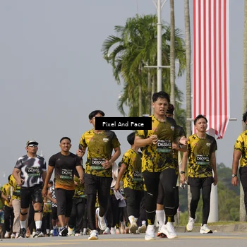 Runner Photo 6493083
