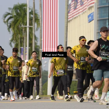Runner Photo 6493102
