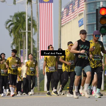 Runner Photo 6493104