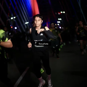 Runner Photo 6493110