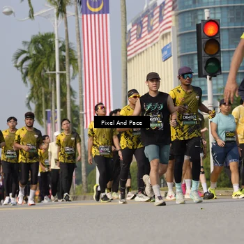Runner Photo 6493124