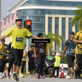 Runner Photo 6493157