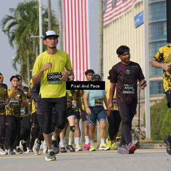 Runner Photo 6493200