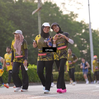 Runner Photo 6493204
