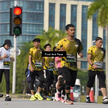 Runner Photo 6493224