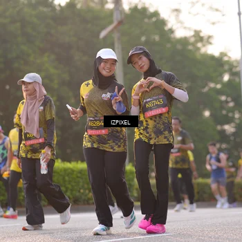 Runner Photo 6493254