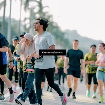 Runner Photo 6493260