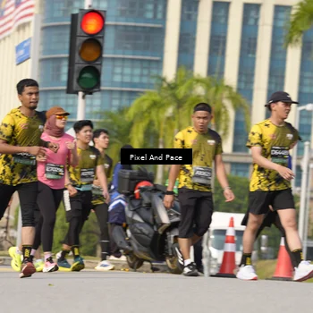 Runner Photo 6493268