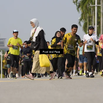 Runner Photo 6493301