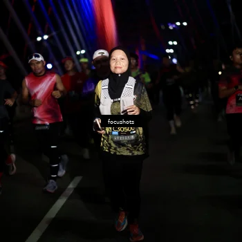 Runner Photo 6493303