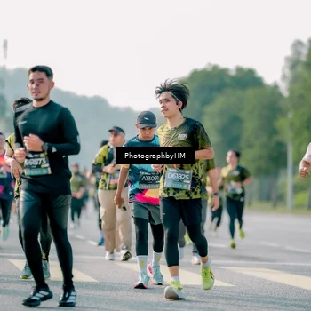 Runner Photo 6493315