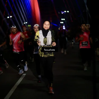 Runner Photo 6493316