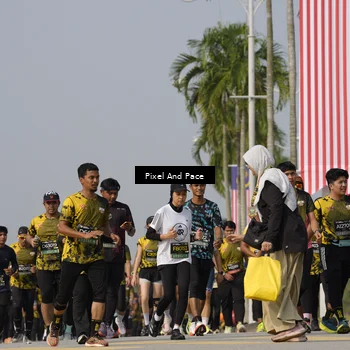 Runner Photo 6493320