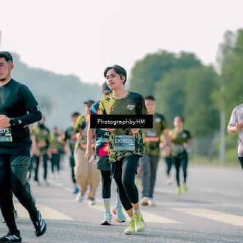Runner Photo 6493336
