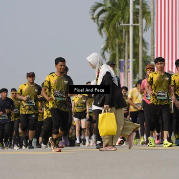 Runner Photo 6493337