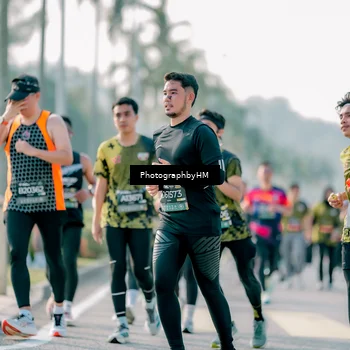 Runner Photo 6493356
