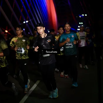 Runner Photo 6493361