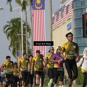 Runner Photo 6493369