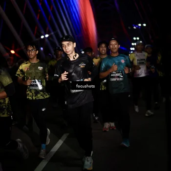 Runner Photo 6493371