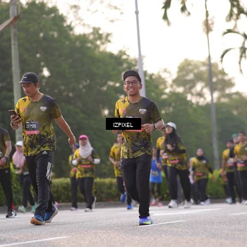 Runner Photo 6493405