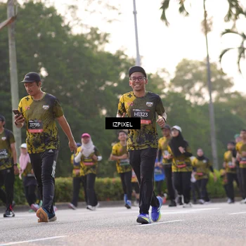 Runner Photo 6493425
