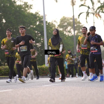 Runner Photo 6493489