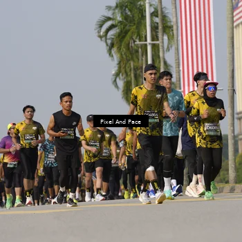 Runner Photo 6493494