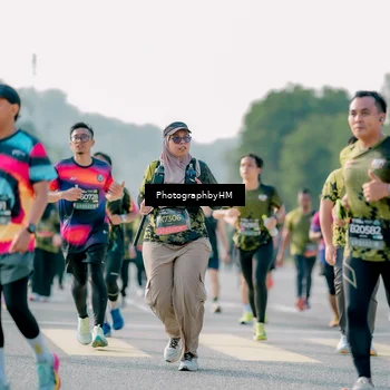 Runner Photo 6493496