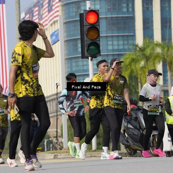Runner Photo 6493540