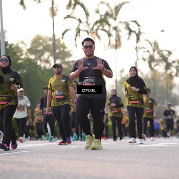 Runner Photo 6493567
