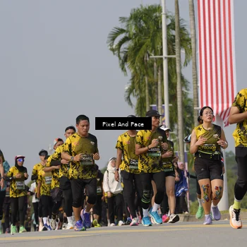 Runner Photo 6493594