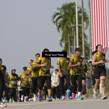 Runner Photo 6493600