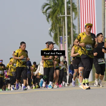 Runner Photo 6493606