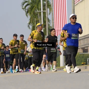 Runner Photo 6493607