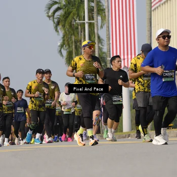 Runner Photo 6493608