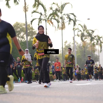 Runner Photo 6493611