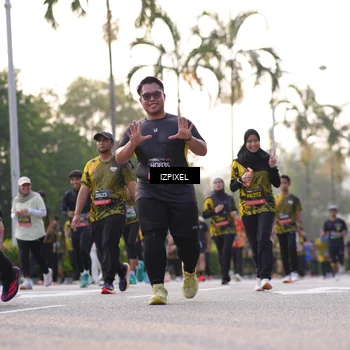Runner Photo 6493618