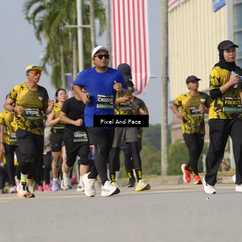 Runner Photo 6493624