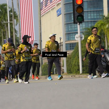 Runner Photo 6493635