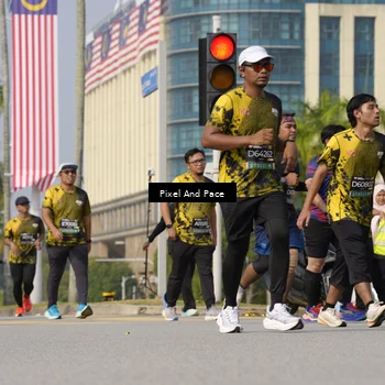 Runner Photo 6493637