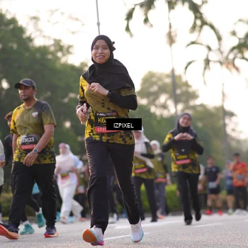 Runner Photo 6493649