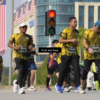 Runner Photo 6493655