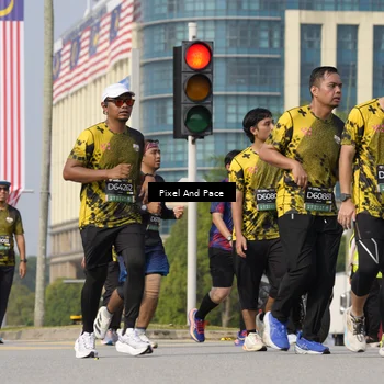 Runner Photo 6493658