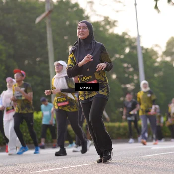 Runner Photo 6493703