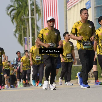 Runner Photo 6493709