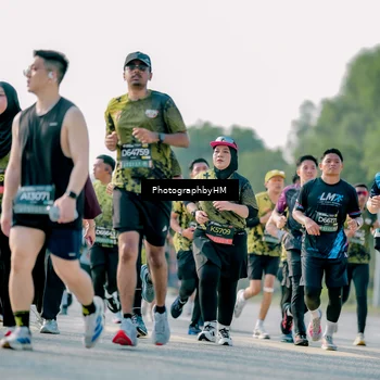 Runner Photo 6493711